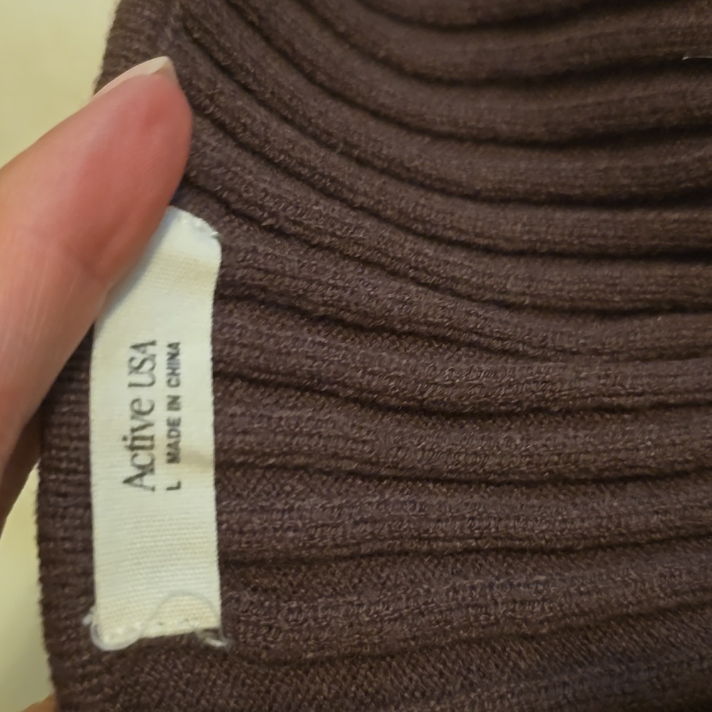 Sexy Knitted Crop Tank Brown Ribbed Crop - Picture 5 of 7